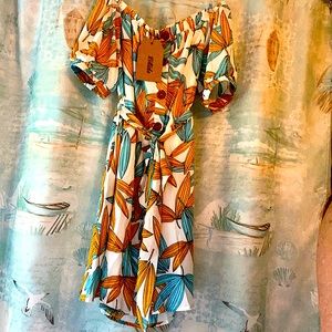 Off the shoulder dress, size L juniors. NWT